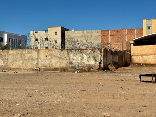 سور المحجز البلدي ببن الطيب آيل للسقوط.. مطالب بتدخل عاجل وتأهيل شامل للمرفق سور المحجز البلدي ببن الطيب آيل للسقوط.. مطالب بتدخل عاجل وتأهيل شامل للمرفق