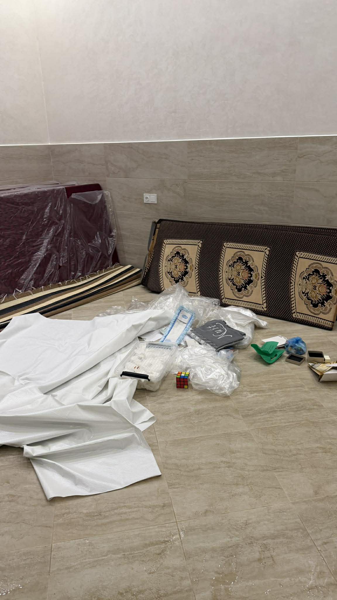 توقيف ثلاثيني من ذوي السوابق بعد سرقات استهدفت منازل الجالية بحي عاريض توقيف ثلاثيني من ذوي السوابق بعد سرقات استهدفت منازل الجالية بحي عاريض