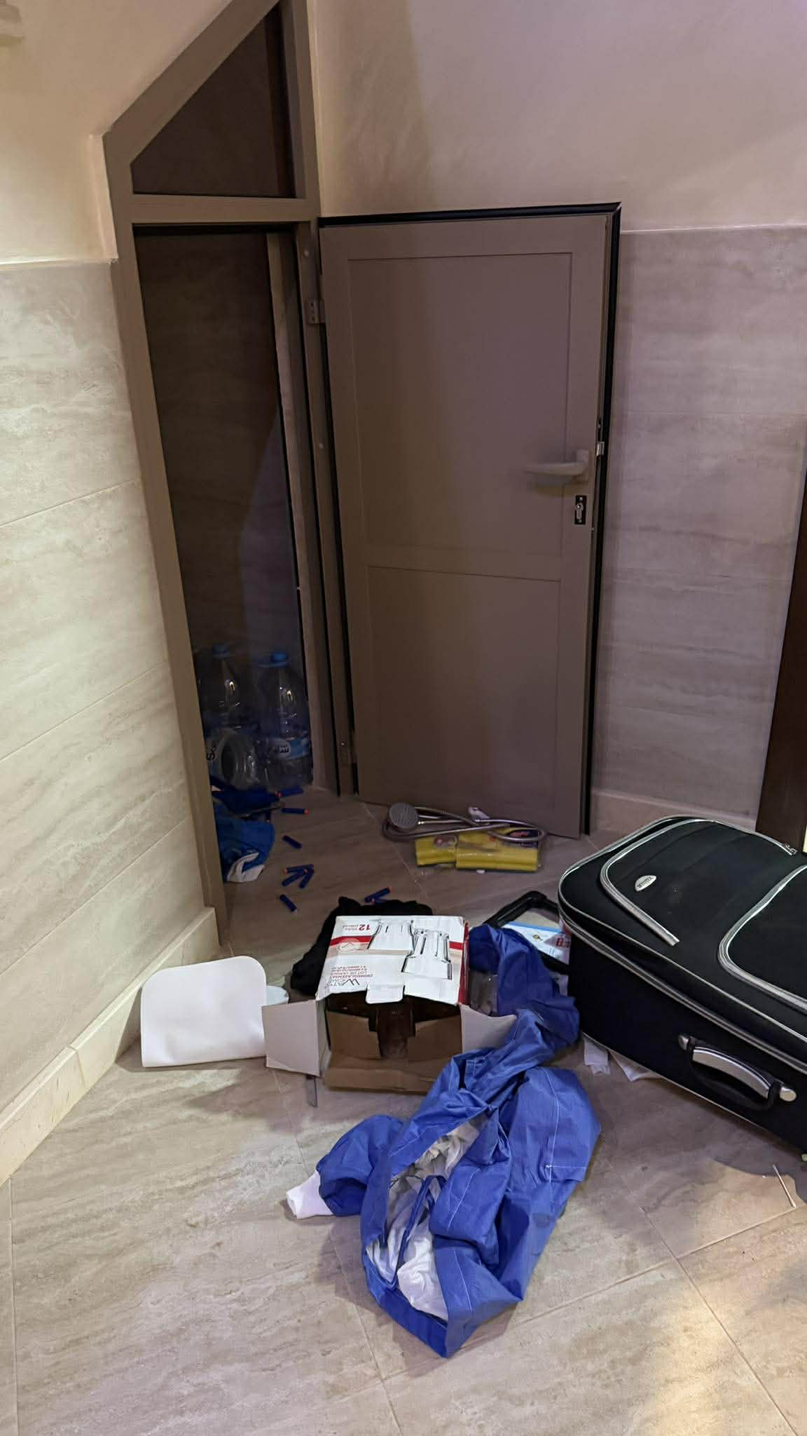 توقيف ثلاثيني من ذوي السوابق بعد سرقات استهدفت منازل الجالية بحي عاريض توقيف ثلاثيني من ذوي السوابق بعد سرقات استهدفت منازل الجالية بحي عاريض