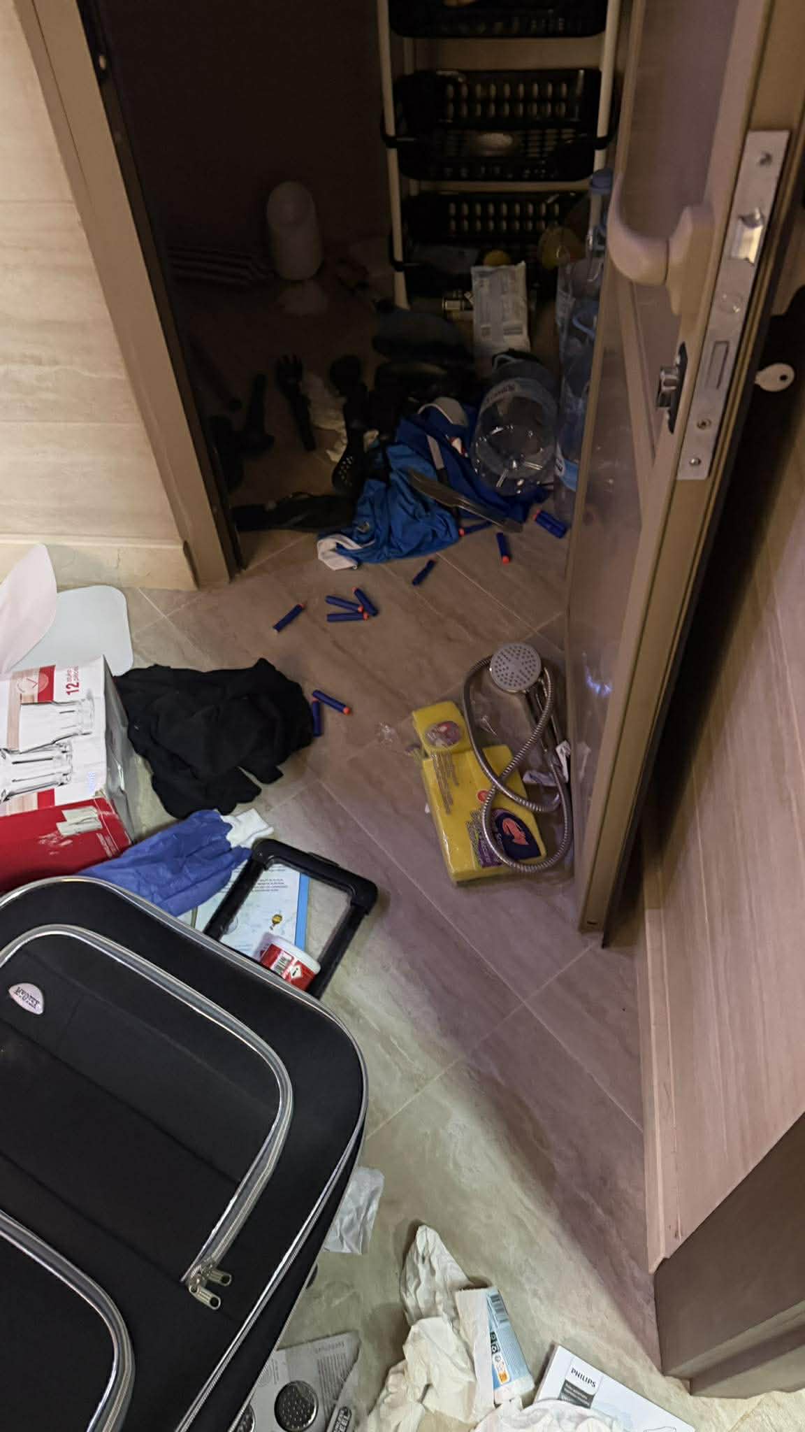 توقيف ثلاثيني من ذوي السوابق بعد سرقات استهدفت منازل الجالية بحي عاريض توقيف ثلاثيني من ذوي السوابق بعد سرقات استهدفت منازل الجالية بحي عاريض