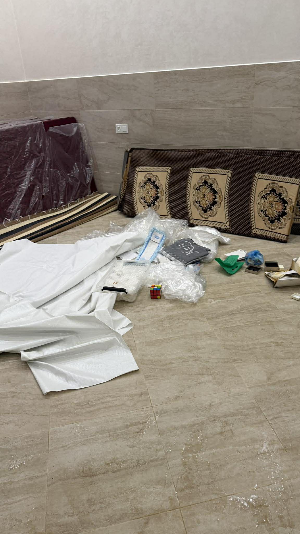 توقيف ثلاثيني من ذوي السوابق بعد سرقات استهدفت منازل الجالية بحي عاريض توقيف ثلاثيني من ذوي السوابق بعد سرقات استهدفت منازل الجالية بحي عاريض